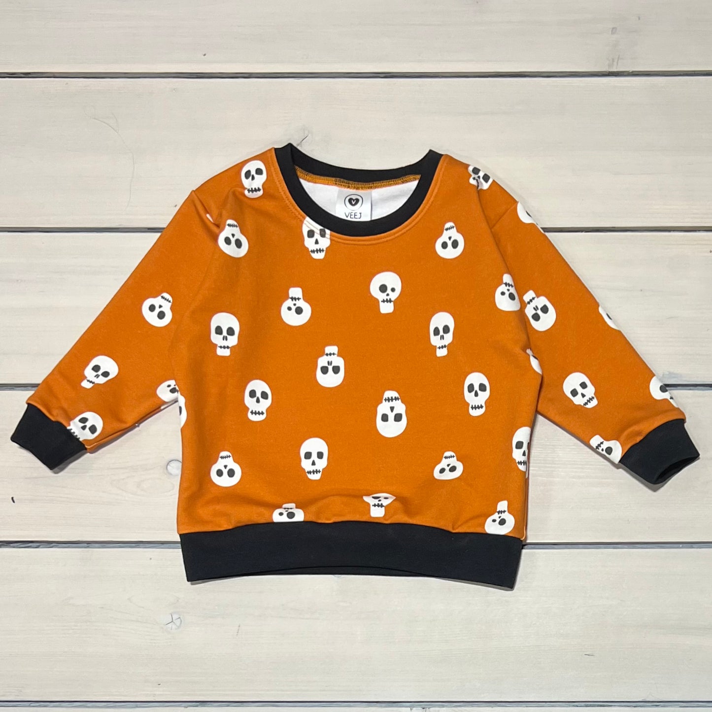 LOUNGE SWEATSHIRT SKULLS