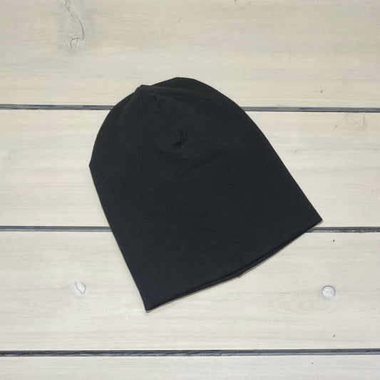 BLACK SLOUCHY BEANIE