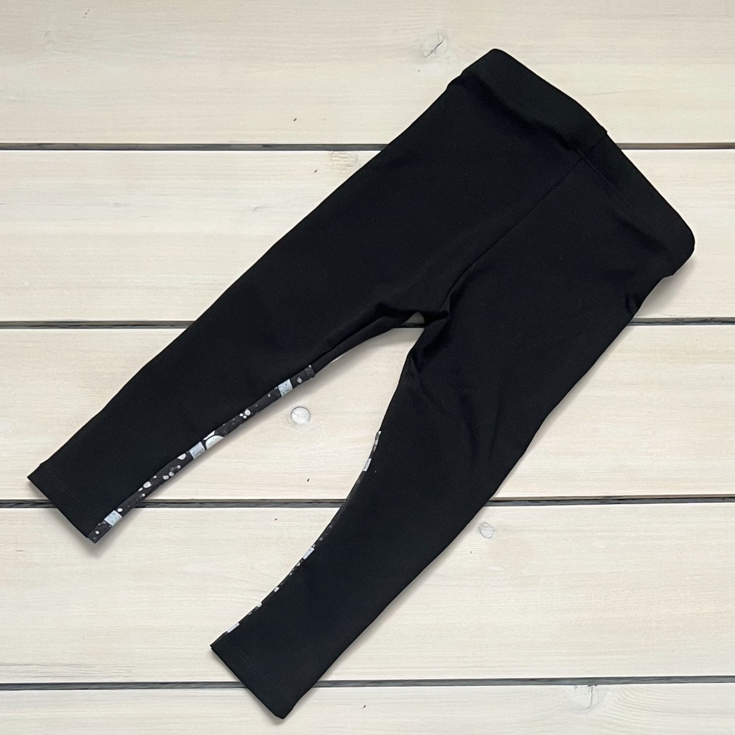 KICKPLATE LEGGINGS WITH BUNNY EARS STRIPE
