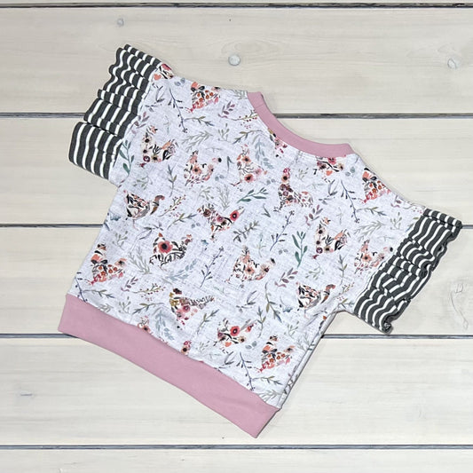 RUFFLE DOLMAN TEE FLORAL CHICKEN