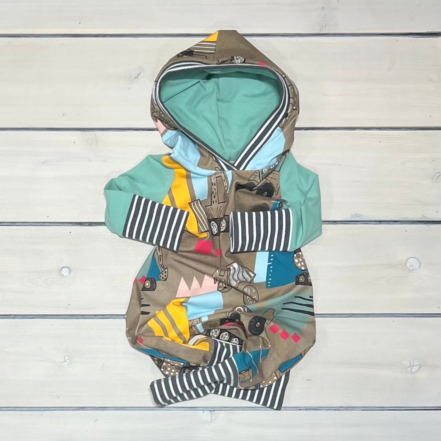 SUMMER HOODED ROMPER CONSTRUCTION ZONE